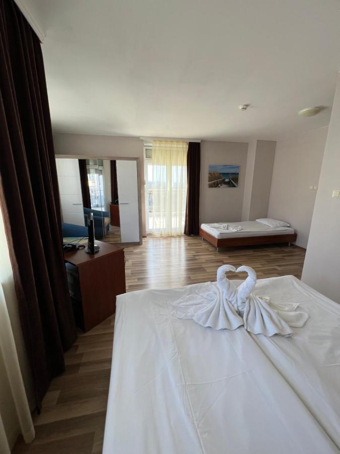 Hotel Incognito Pomorie פומורי מראה חיצוני תמונה