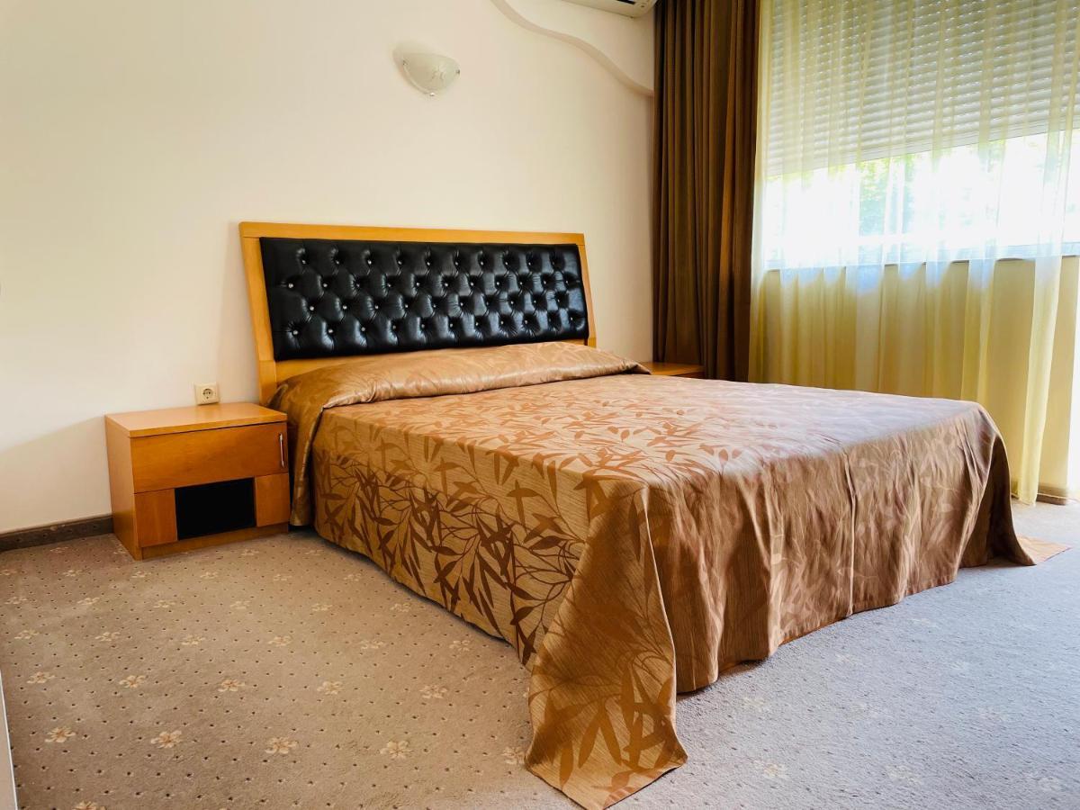 Hotel Incognito Pomorie פומורי מראה חיצוני תמונה