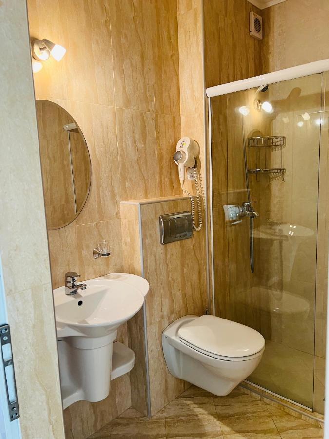 Hotel Incognito Pomorie פומורי מראה חיצוני תמונה