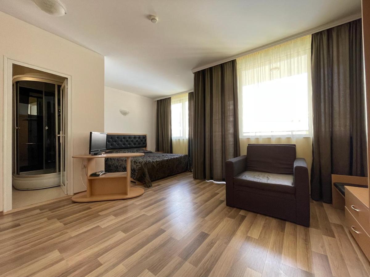 Hotel Incognito Pomorie פומורי מראה חיצוני תמונה